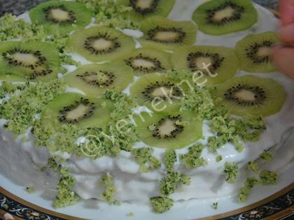 Ispanaklı Kivili Pasta